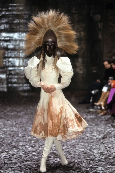 Look 1